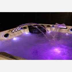 Kenya udend�rs spabad - DEMOMODEL 2024/2025